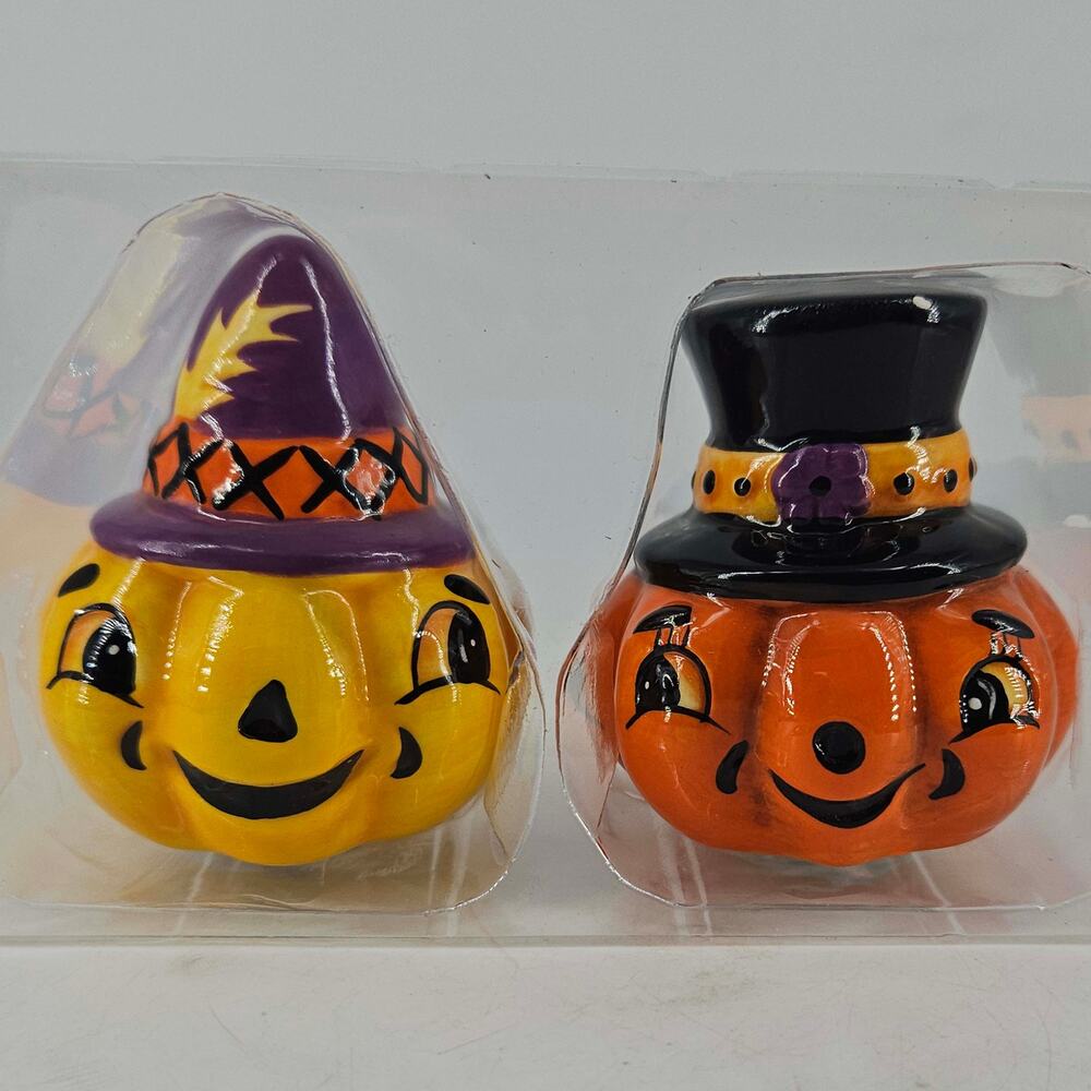 Johanna Parker Halloween Jack O Lantern pumpkin Salt & Pepper Shaker set